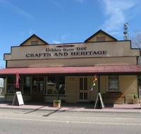 Dolly's Golden Raintree Craft and Heritage Centre - Holiday Cairns