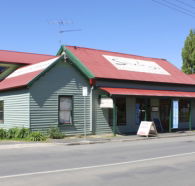 Stanley's Studio and Gallery - Fine Art and Craft - Holiday Cairns