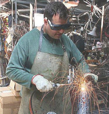 Tasmanian Copper And Metal Art Gallery - Holiday Cairns 0