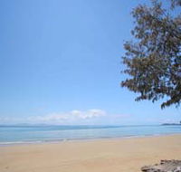 Blacks Beach - Holiday Cairns