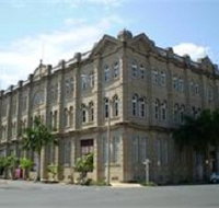 Walter Reid Cultural Centre - Holiday Cairns