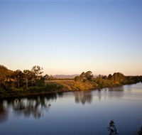 Lake Wivenhoe - Holiday Cairns