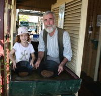 The Miner's Cottage - Holiday Cairns