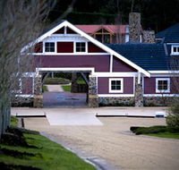 Ocean Eight Vineyard  Winery - Holiday Cairns