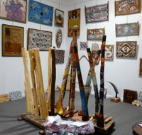 Laddie Timbery Aboriginal Art and Crafts - Holiday Cairns