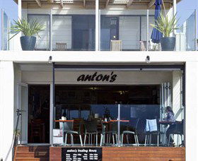 Antons - Holiday Cairns 0