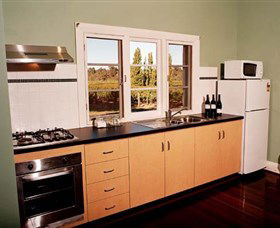 Upper Reach Winery And Cellar Door - Holiday Cairns 3
