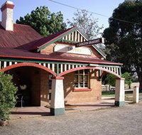 The Tumblong Tavern - Holiday Cairns