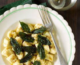 A Tavola! Cooking School At Pizzini Wines - Holiday Cairns 4