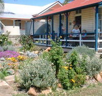 Boyne Valley Historical Society - Holiday Cairns