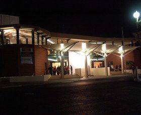 Bathurst Memorial Entertainment Centre - Holiday Cairns 0
