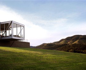 Logan Wines - Holiday Cairns 0