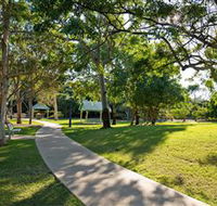 Millennium Esplanade and Tannum Sands Beach - Holiday Cairns