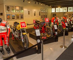 Phillip Island Grand Prix Circuit Visitor Centre - Holiday Cairns 4