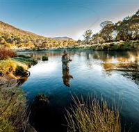 Fly Fishing Tumut - Holiday Cairns