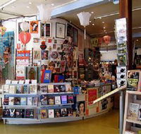 Ariel Books - Holiday Cairns