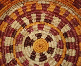 Injalak Arts And Crafts - Holiday Cairns 4