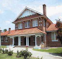 Hay War Memorial High School Museum - Holiday Cairns