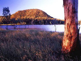 Nuga Nuga National Park And Lake Nuga Nuga - Holiday Cairns 2