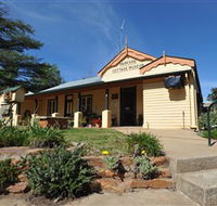 Parkside Cottage Museum - Holiday Cairns
