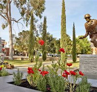 Private Robert Mactier Statue - Holiday Cairns