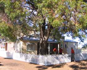 Australian Inland Mission Hospital - Holiday Cairns 0
