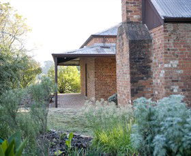 Lake View House - Holiday Cairns 4