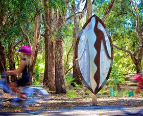 Wagirra Trail And Yindyamarra Sculpture Walk - Holiday Cairns 0