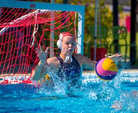 WAVES - Holiday Cairns 3