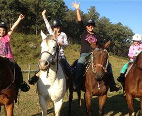 Chapman Valley Horse Riding - Holiday Cairns 1