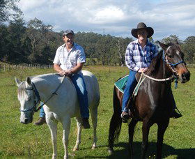 Chapman Valley Horse Riding - Holiday Cairns 3