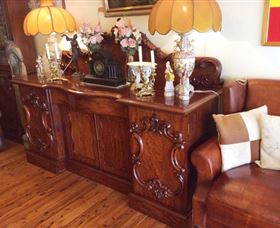 Peachtree Antiques - Holiday Cairns 2