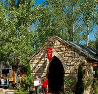 Stonehurst Cedar Creek Vineyard - Holiday Cairns
