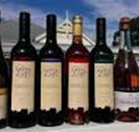 Camyr Allyn Winery - Holiday Cairns