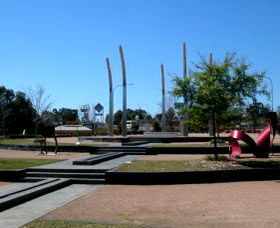 Sculpture Garden Campbelltown - Holiday Cairns 2