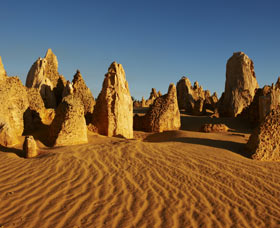 Pinnacles Desert Discovery Centre - Holiday Cairns 3