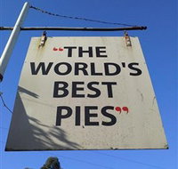 Kangaroo Valley Pie Shop - Holiday Cairns