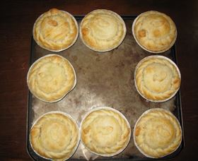 Kangaroo Valley Pie Shop - Holiday Cairns 4
