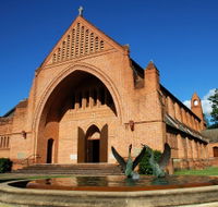 Christ Church Cathedral Grafton - Holiday Cairns