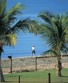 Exmouth Town Beach - Holiday Cairns 1