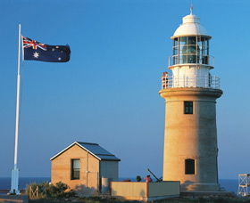 Vlamingh Head Lighthouse Scenic Drive - Holiday Cairns 0