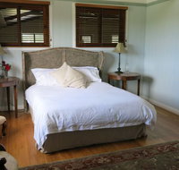 The Loch Barn - Holiday Cairns