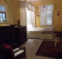 Guy House Bed and Breakfast - Holiday Cairns