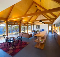 Coast House Tasmania - Holiday Cairns