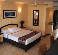 Bay Village Tropical Retreat - Holiday Cairns
