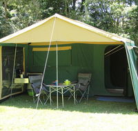 Kendall Kampers - Holiday Cairns
