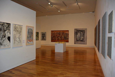 Tamworth Regional Gallery - Holiday Cairns 1