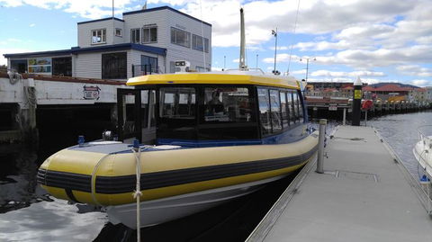 Fresh From The Ocean: Tasmanian Seafood Gourmet Full-Day Cruise Including Lunch - Holiday Cairns 2