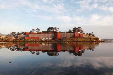 Hobart City Sightseeing Tour Including MONA Admission - Holiday Cairns 0