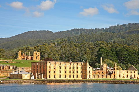 Hobart Shore Excursion: Scenic Highlights Tour - Holiday Cairns 4